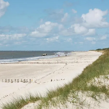 Five-bedroom Holiday In * Blavand