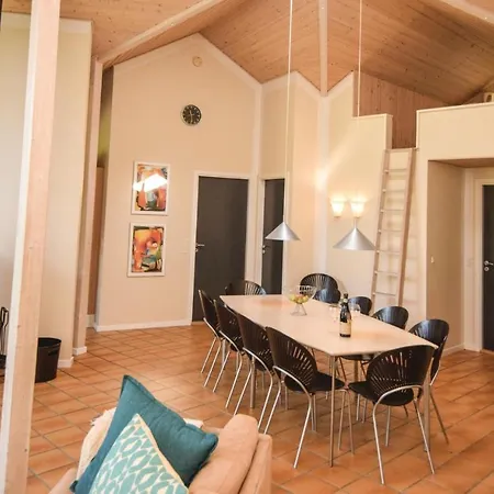 Holiday home Five-bedroom Holiday In Blavand