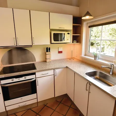 Five-bedroom Holiday In Blavand
