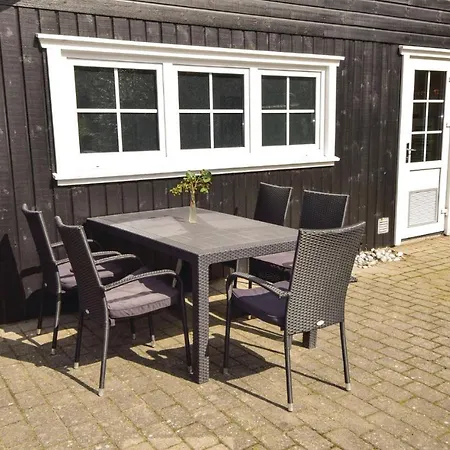 Holiday home Five-bedroom Holiday In *