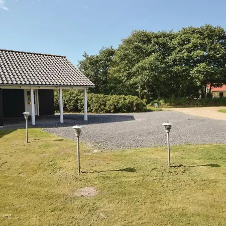 Five-bedroom Holiday In Holiday home *