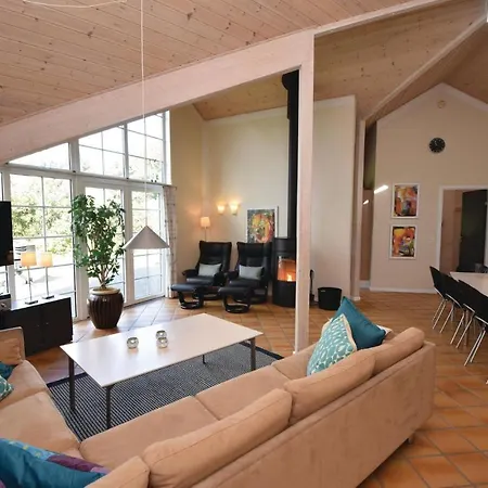 Holiday home Five-bedroom Holiday In *