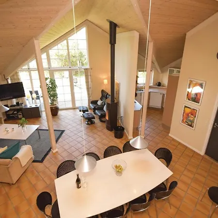 Five-bedroom Holiday In Holiday home *